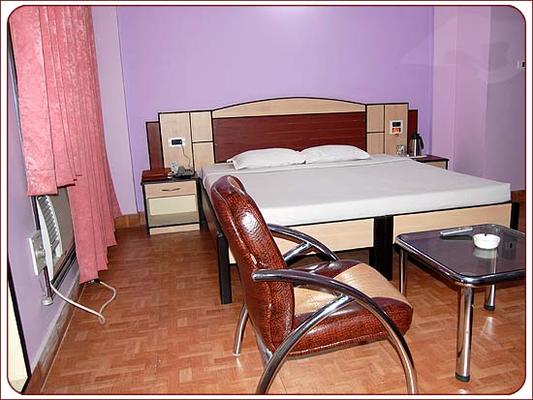 Hotel LG Residency
